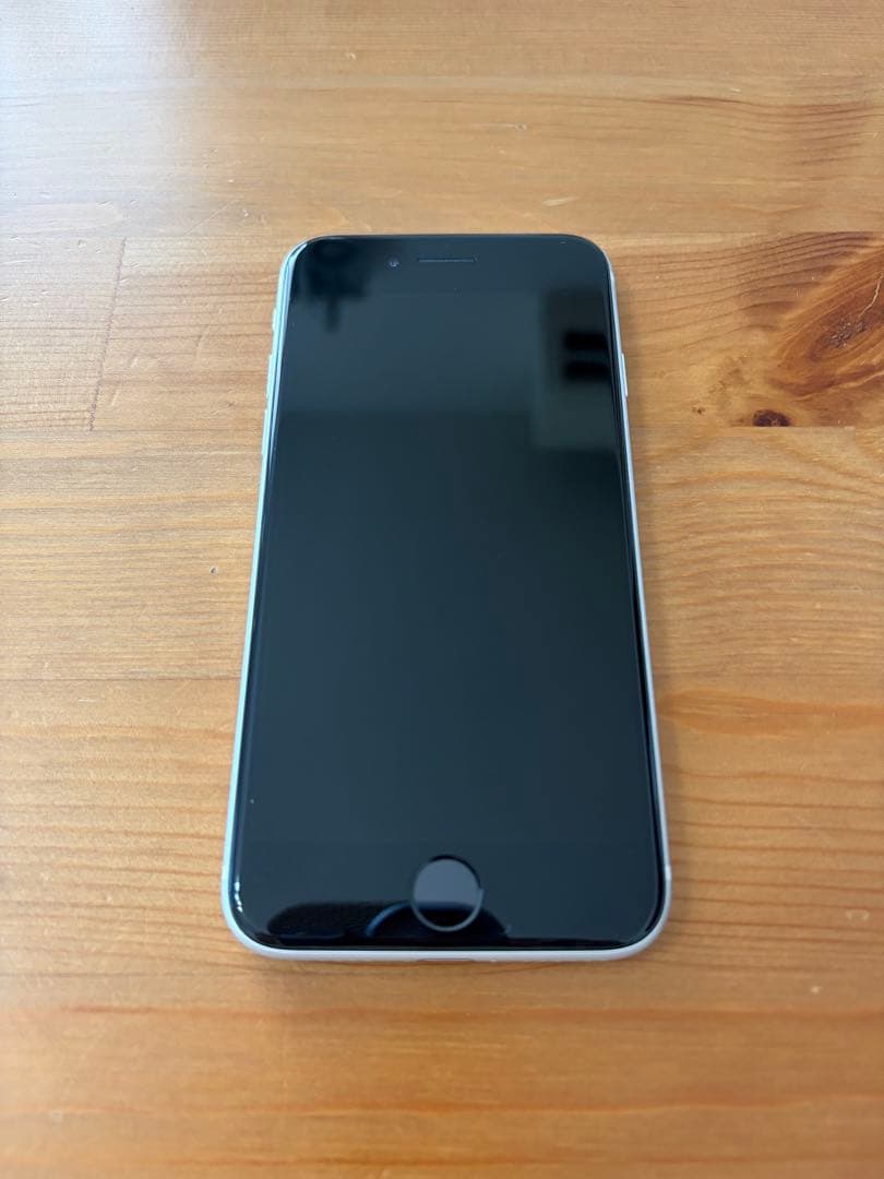 【美品】Apple iPhone SE (第2世代) ホワイト 64GB
