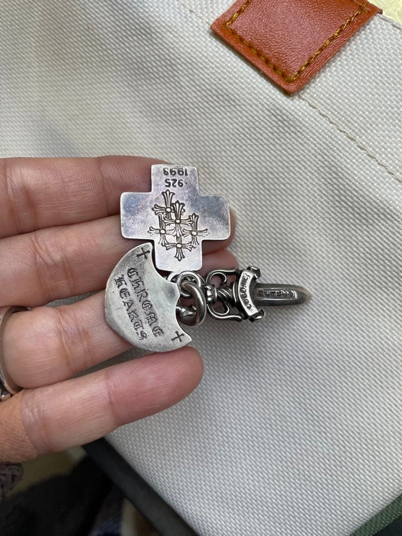 CHROME HEARTS 925シルバー ネックレストップ　スリートリンケッツ