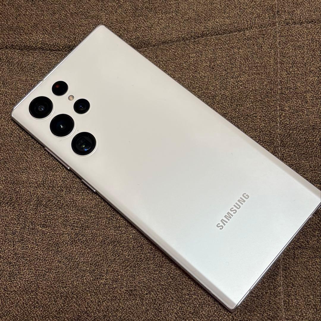 Samsung Galaxy S22 Ultra ホワイト 美品【お値下げ中】