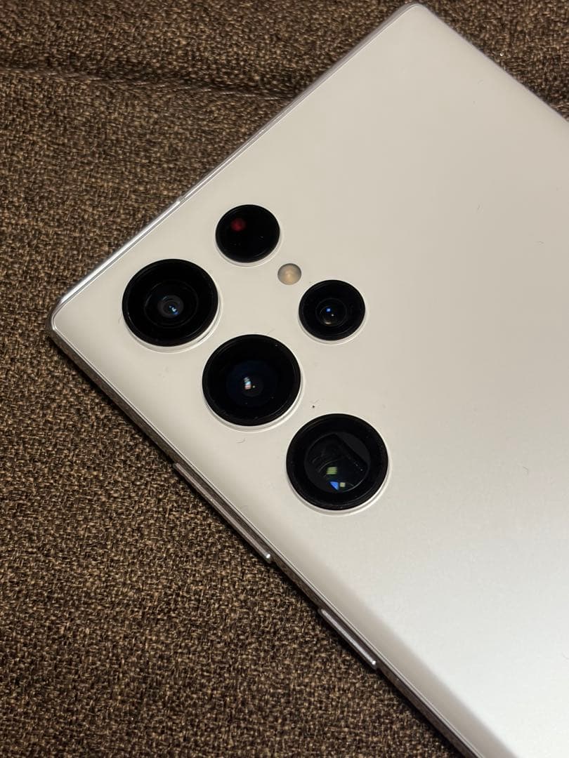 Samsung Galaxy S22 Ultra ホワイト 美品【お値下げ中】