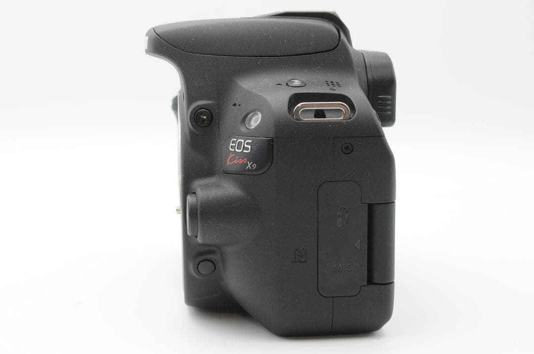 ☆ほぼ新品①☆新生活応援☆ Canon EOS Kiss x9 ダブルレンズ
