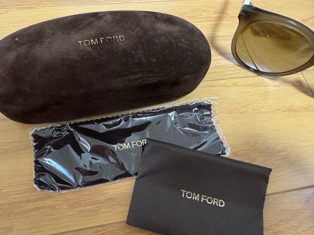 TOM FORD TF642-K ミラーサングラス
