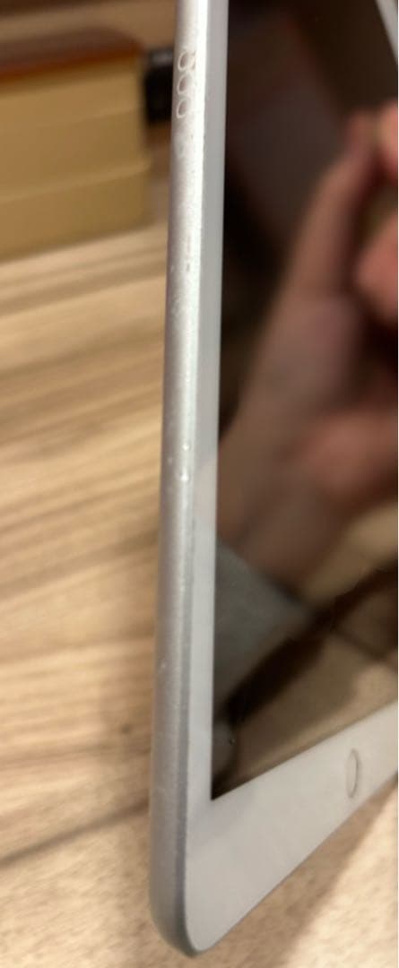 iPad 第8世代 128GB シルバー Wi-Fiモデル