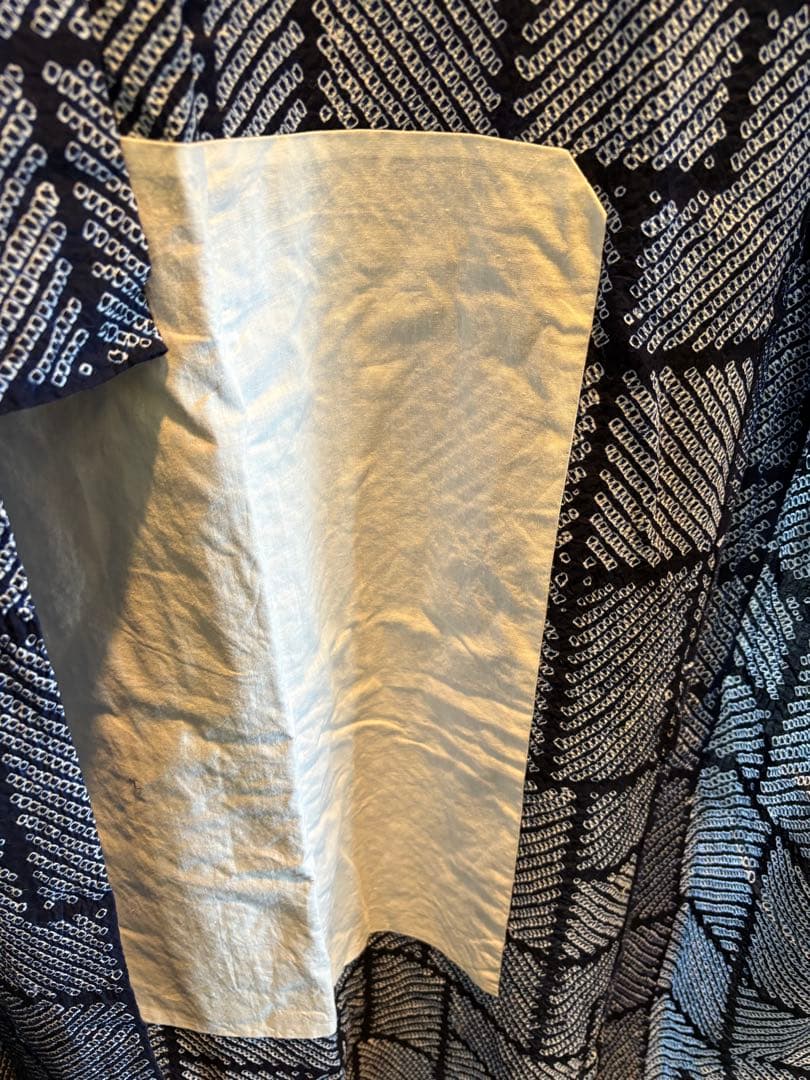 有松鳴海絞り浴衣　大人かわいいモダン柄