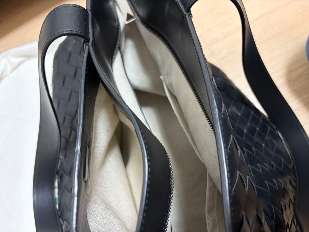 週末のみ価格　美品　Bottega Veneta イントレチャート トートバッグ