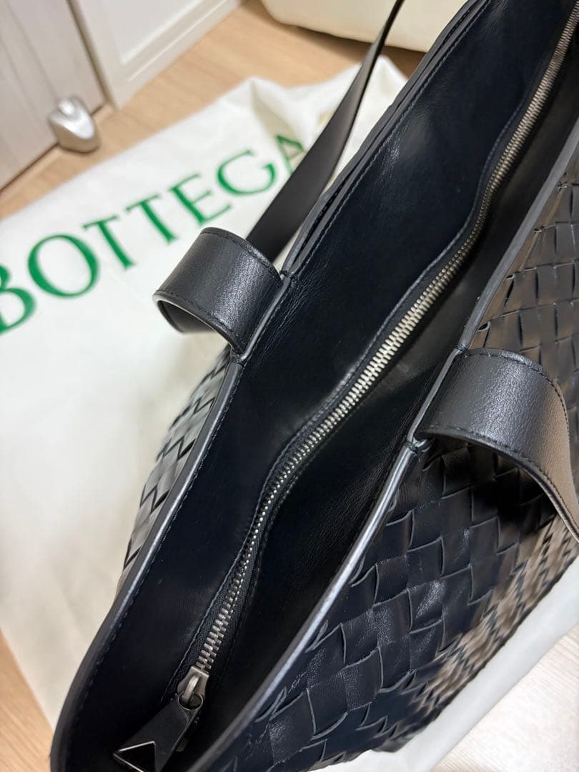週末のみ価格　美品　Bottega Veneta イントレチャート トートバッグ