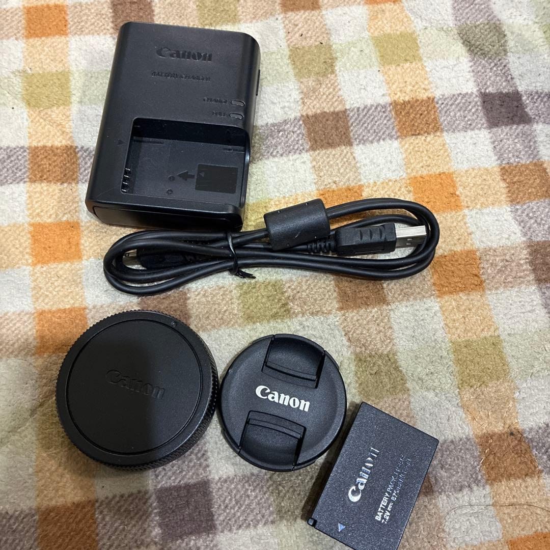 極美品　グレー　Bluetooth搭載でスマホ転送 CANON EOS M100