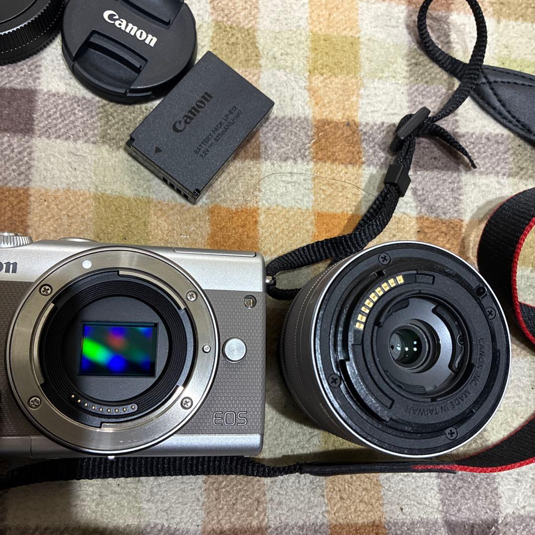 極美品　グレー　Bluetooth搭載でスマホ転送 CANON EOS M100