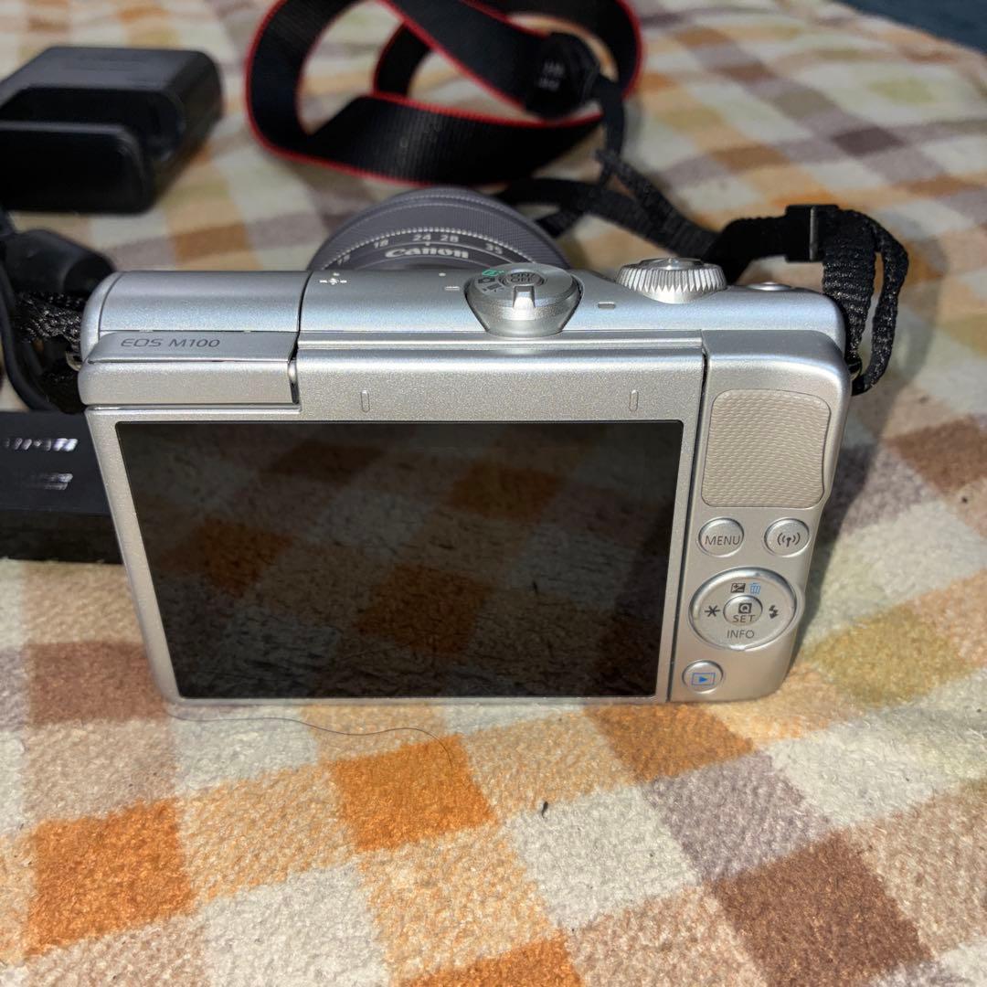 極美品　グレー　Bluetooth搭載でスマホ転送 CANON EOS M100