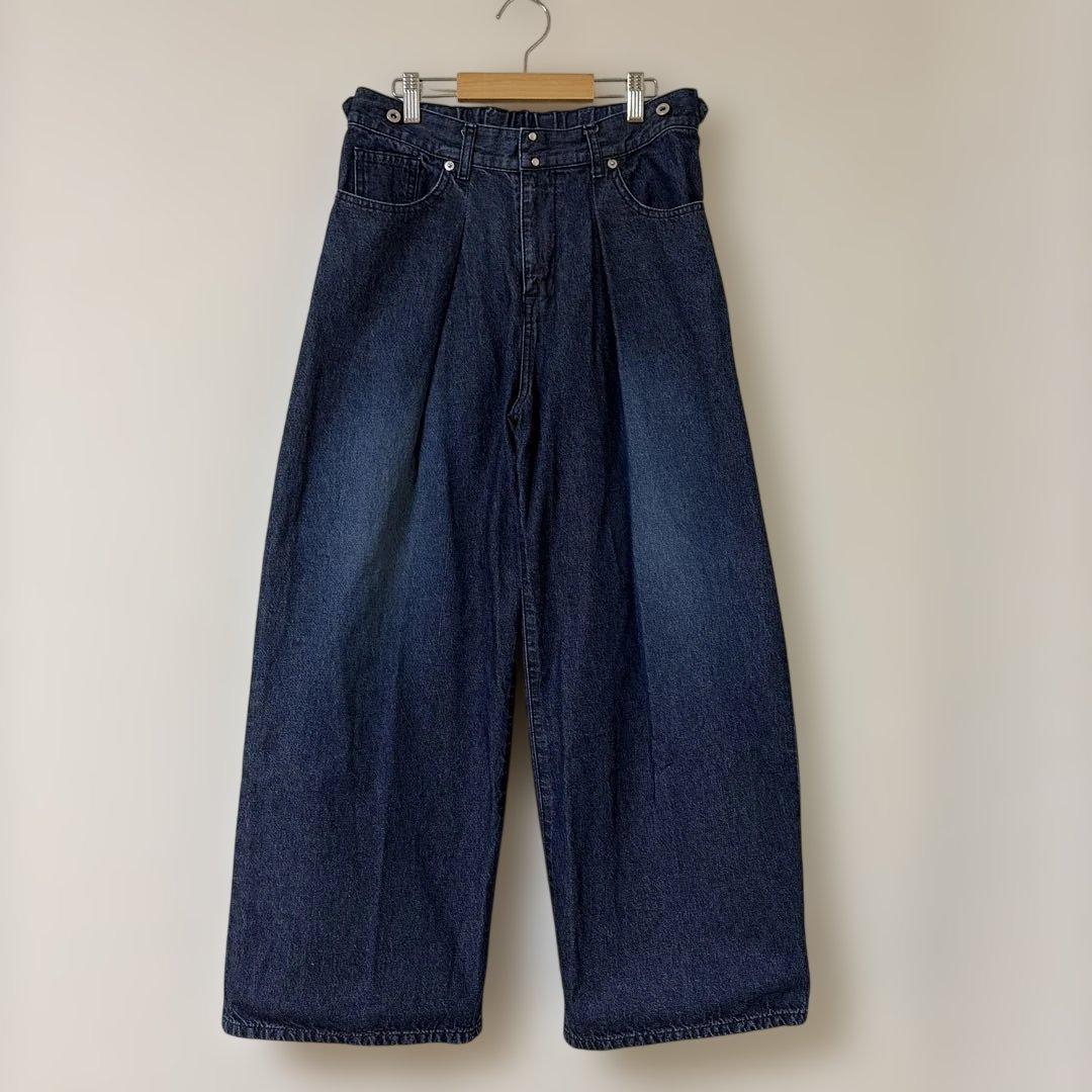 美品　北欧暮らしの道具店　すっきり見えインタックのワイドデニム　インディゴM