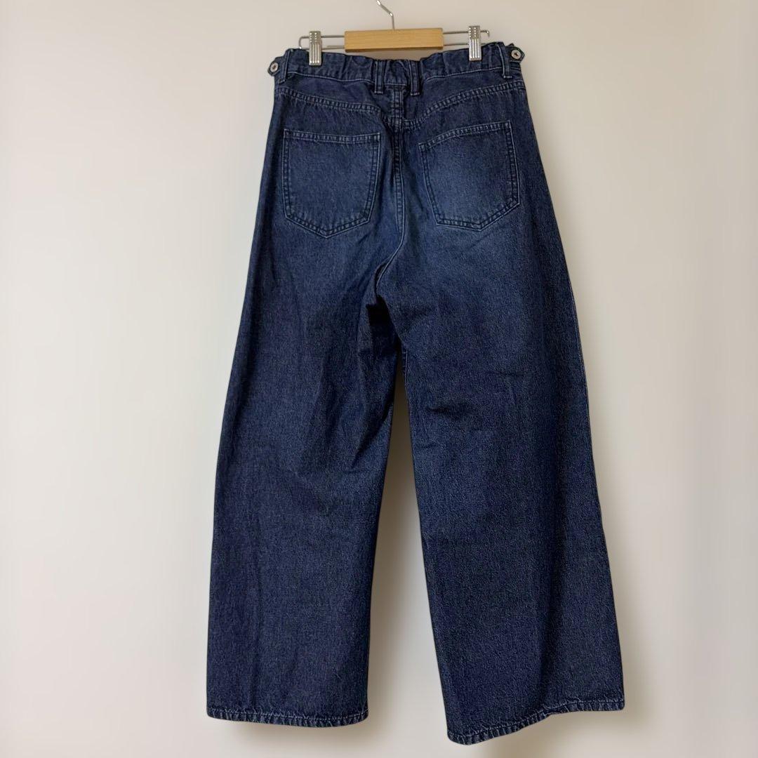 美品　北欧暮らしの道具店　すっきり見えインタックのワイドデニム　インディゴM