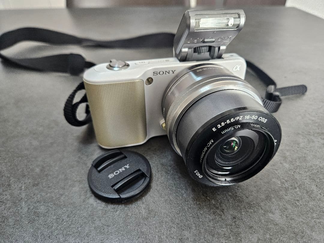 【ジャンク】SONY デジタルカメラ NEX-3 ホワイト