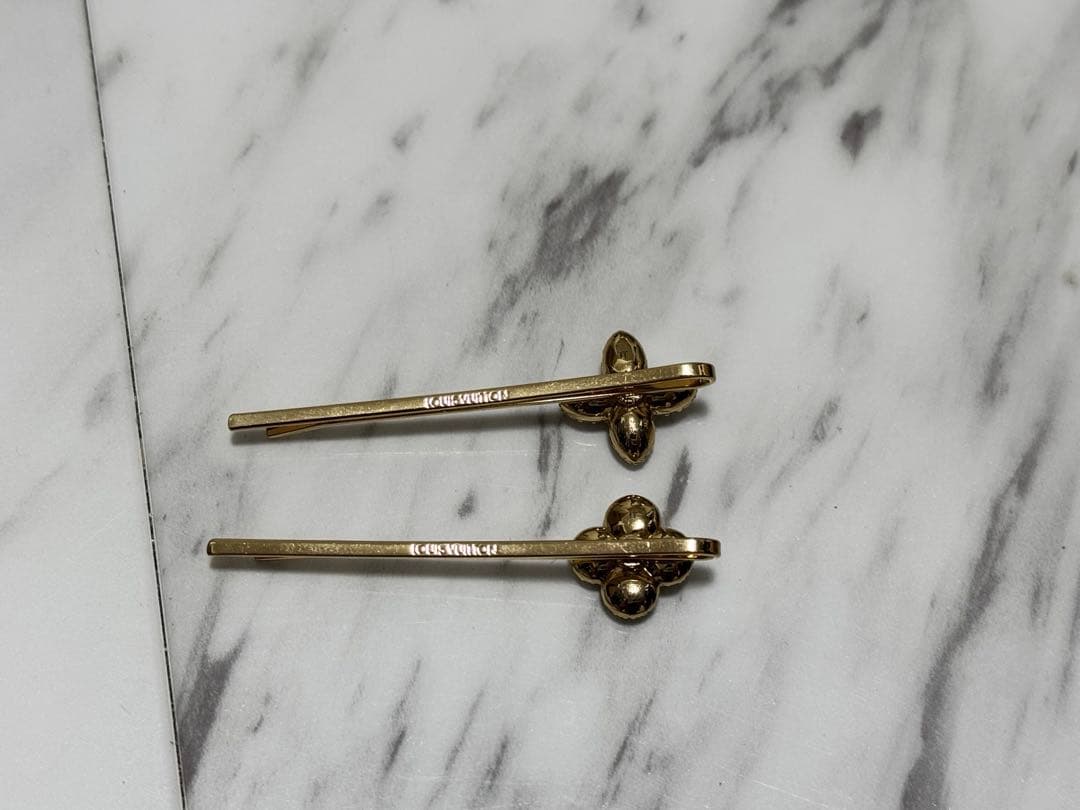 LOUIS VUITTON ゴールドヘアピンセット