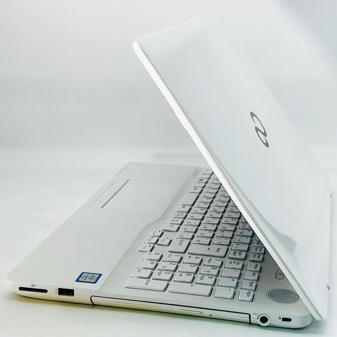 Core i7 32GB ノートパソコン Windows11 オフィス付き