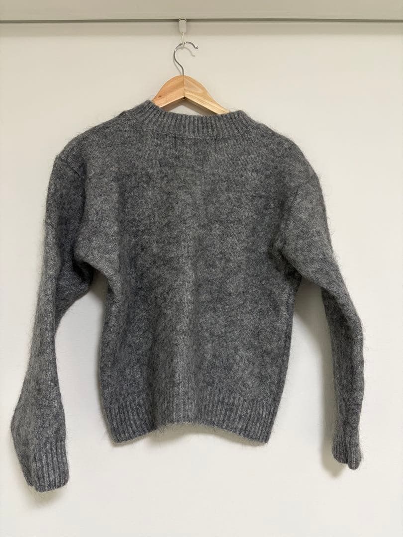 satur モヘアニット