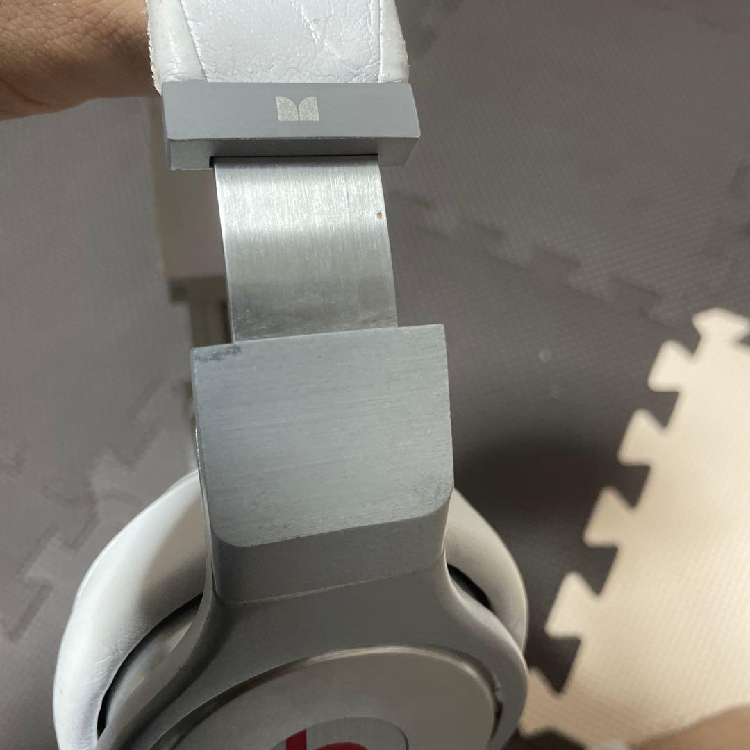 beats pro ヘッドホン　Dr.Dre ホワイト　Monster
