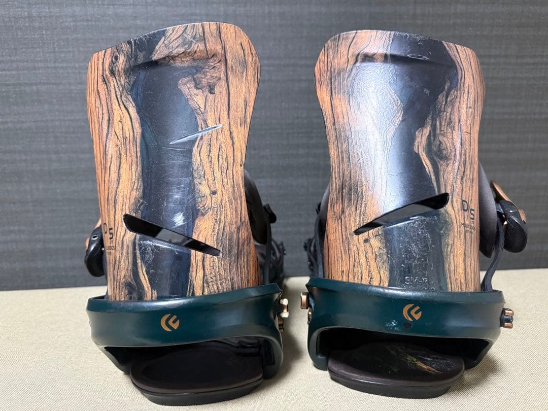 【シーズン前特別値下げ】Mサイズ FLUX DS LTD 20-21モデル