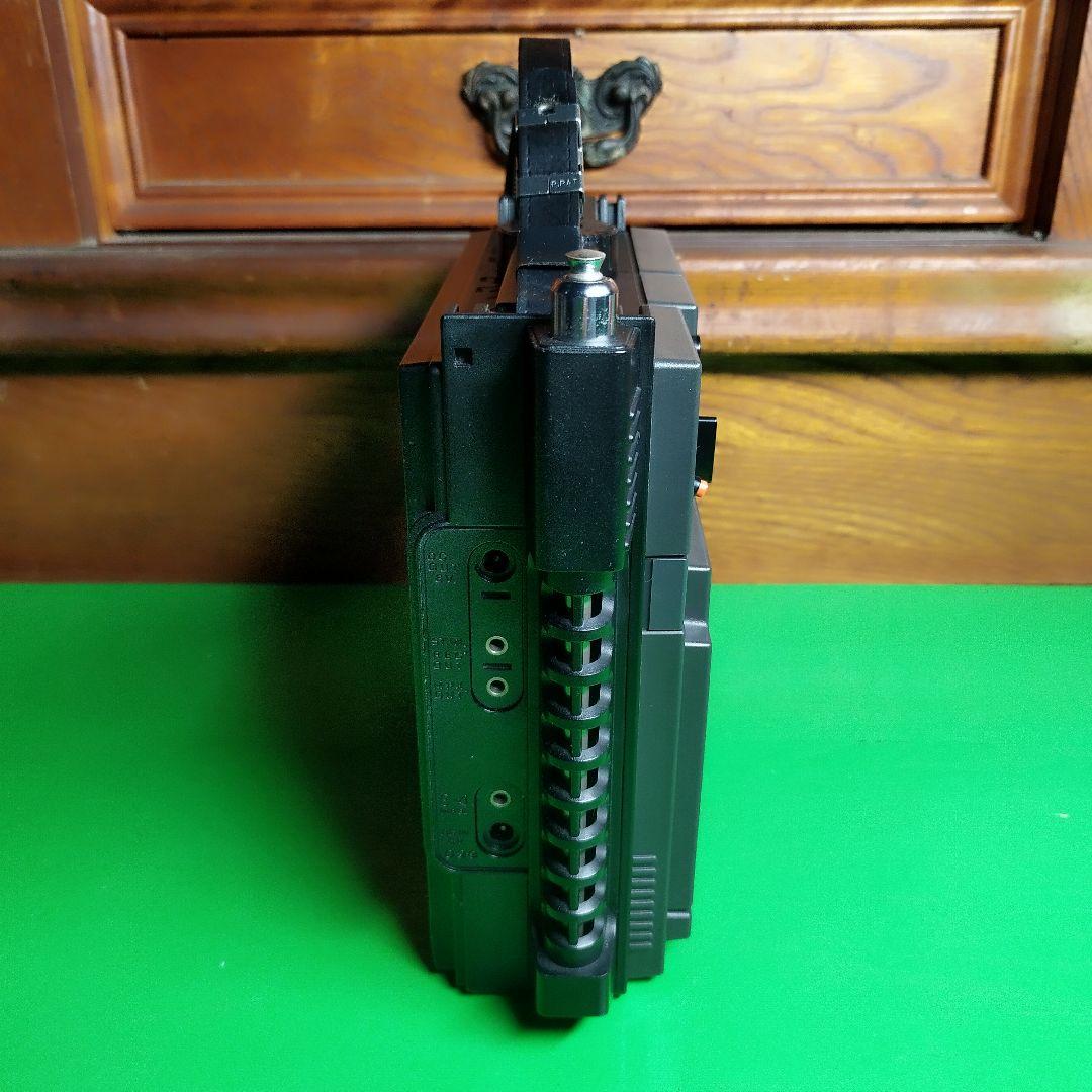 National Panasonic　BCLラジオ　RF-877（クーガ 7）