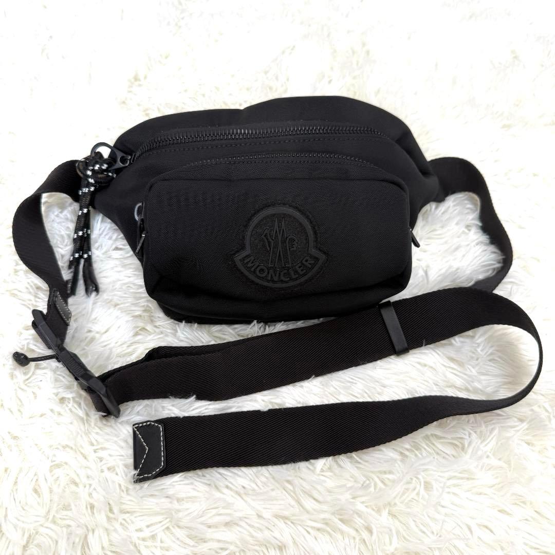 Kazuhiro505様✨MONCLER ボディバッグ ウエストポーチ