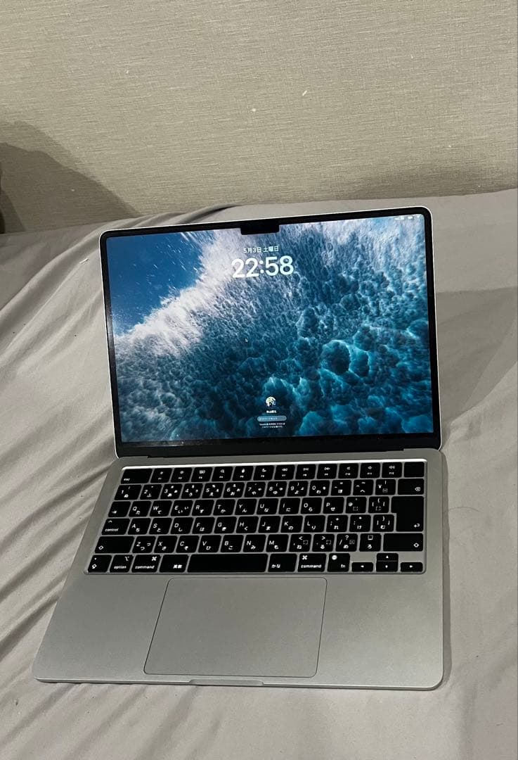 美品　MacBook Air M2 8GB 256GB バッテリー97%