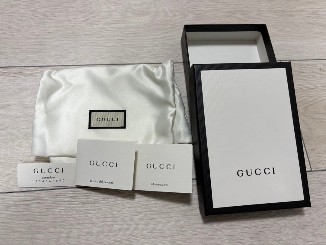 【最終値下げ】美品　GUCCI ケース　カードケース