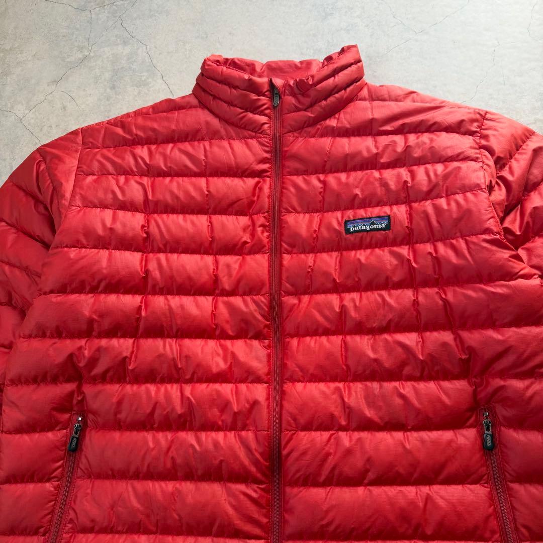 Patagonia パタゴニア ライトダウンジャケット ロゴ 赤