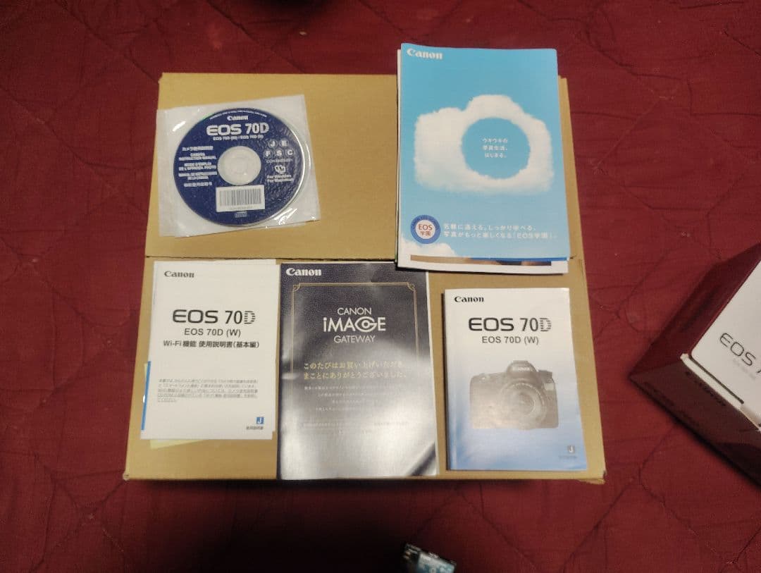 美品　ショット数2820 CANON EOS70D ボディのみ2020万画素