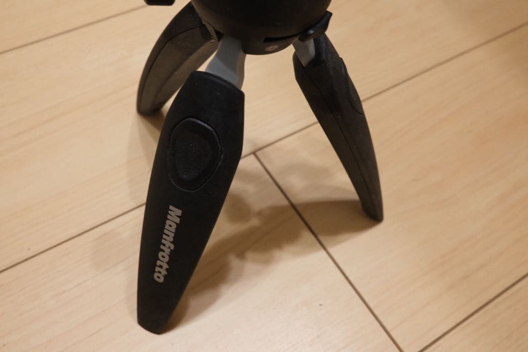 nebula capsule ii 美品　三脚付き　ポータブルプロジェクター