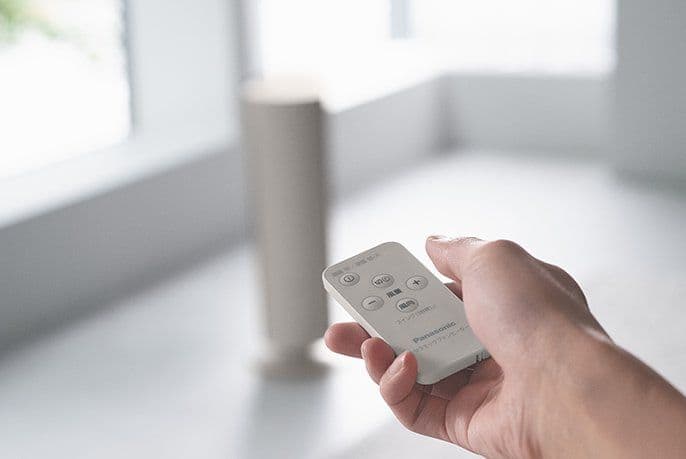 未使用保証書・箱付 パナソニックセラミックファンヒーターDS-FWX1201-W