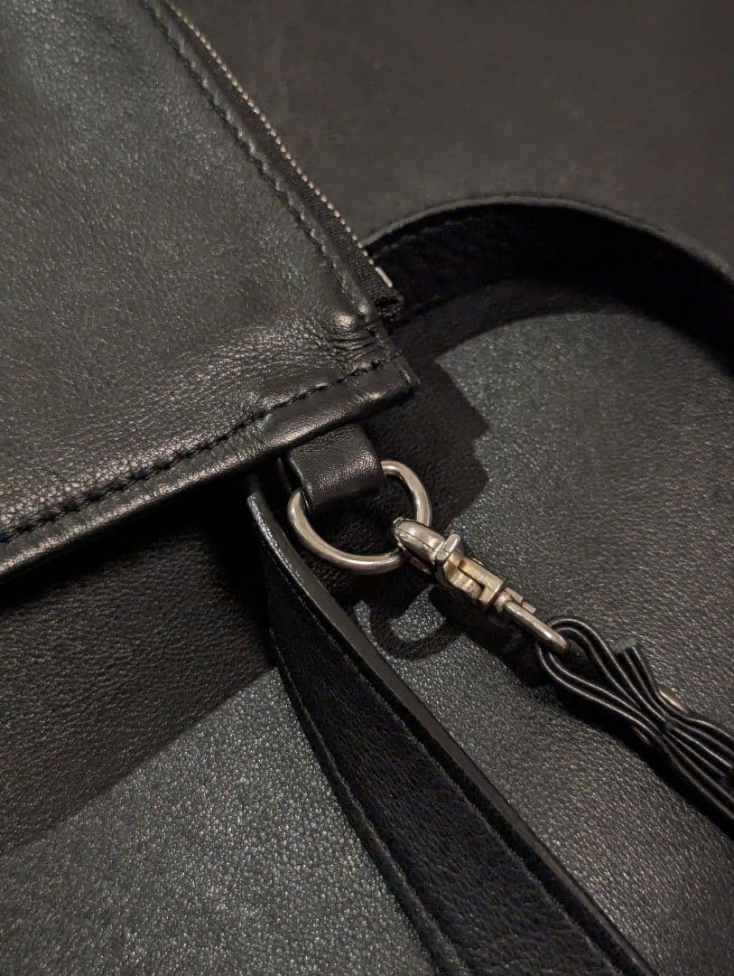 ワイルドスワンズ　リベロ　黒　レザー　トートバッグ