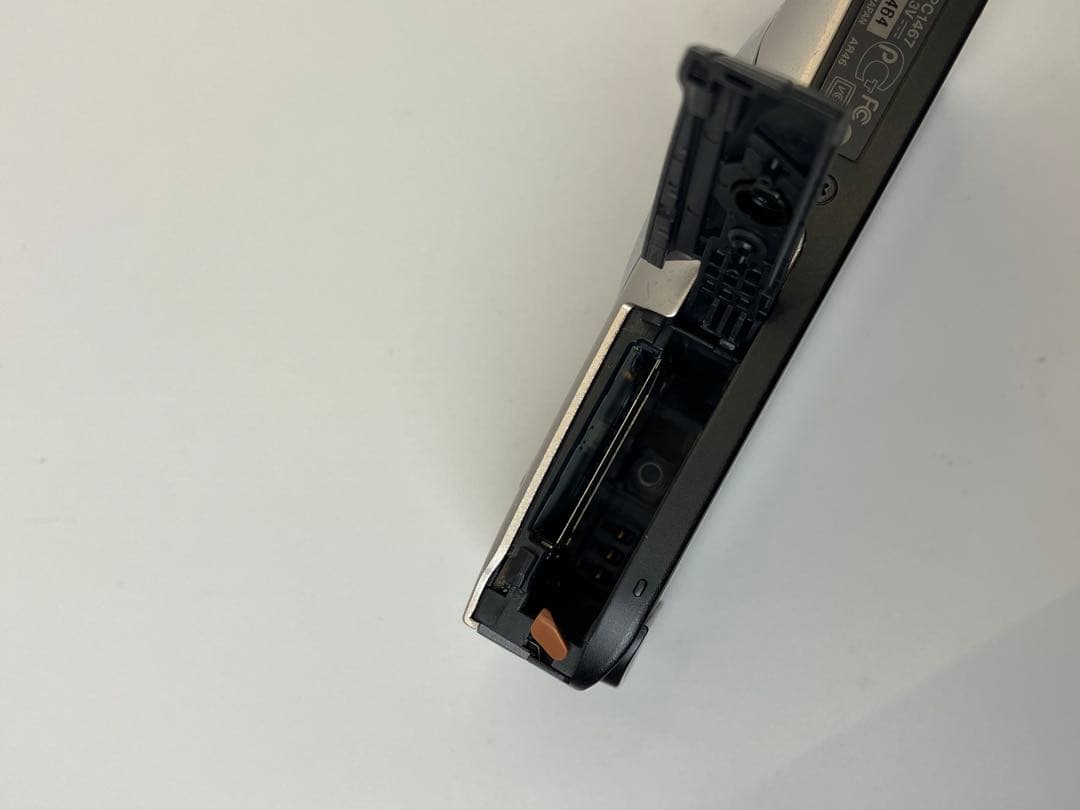 【返品保証・動作確認済】Canon IXY 10S コンパクトデジタルカメラ