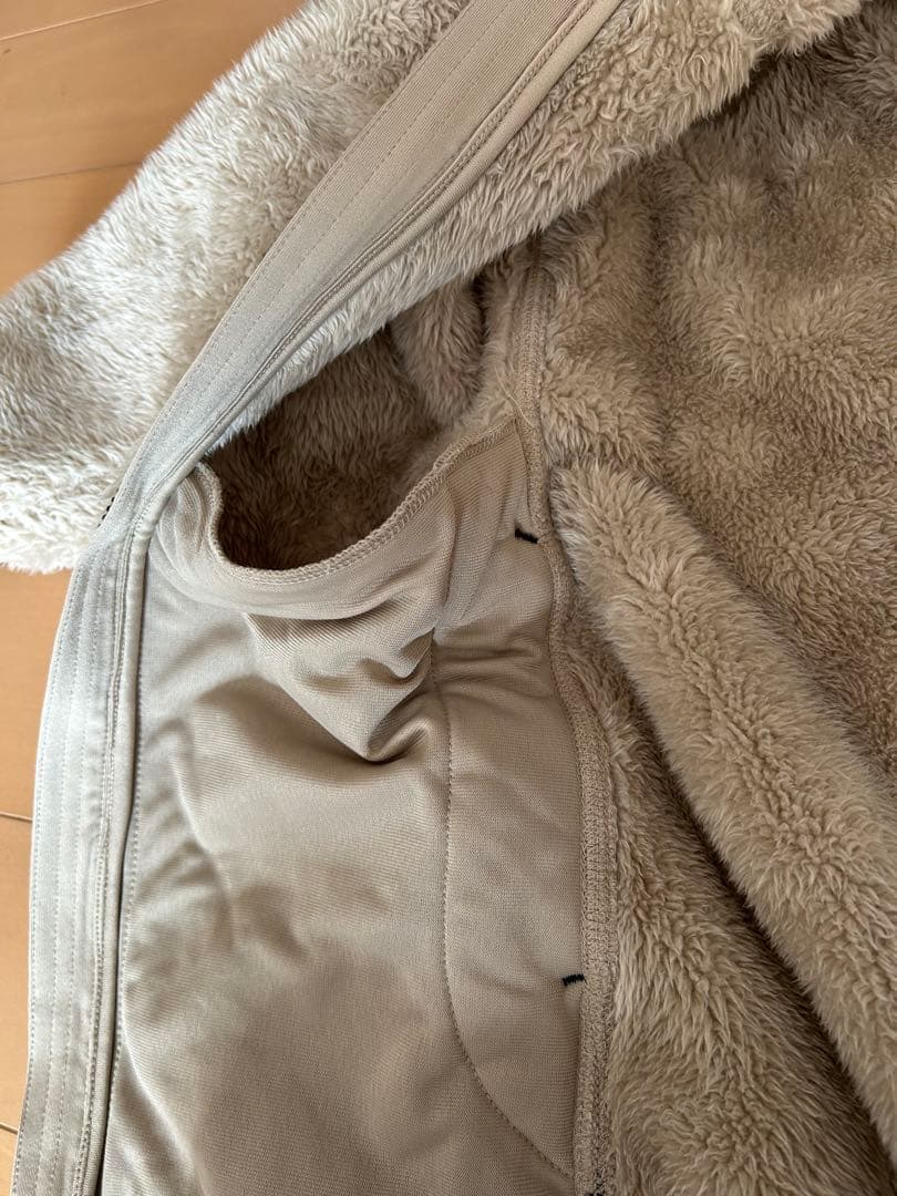 美品　ユニクロ　UNIQLO　防風ファーリーフリースフルジップパーカー　Sサイズ