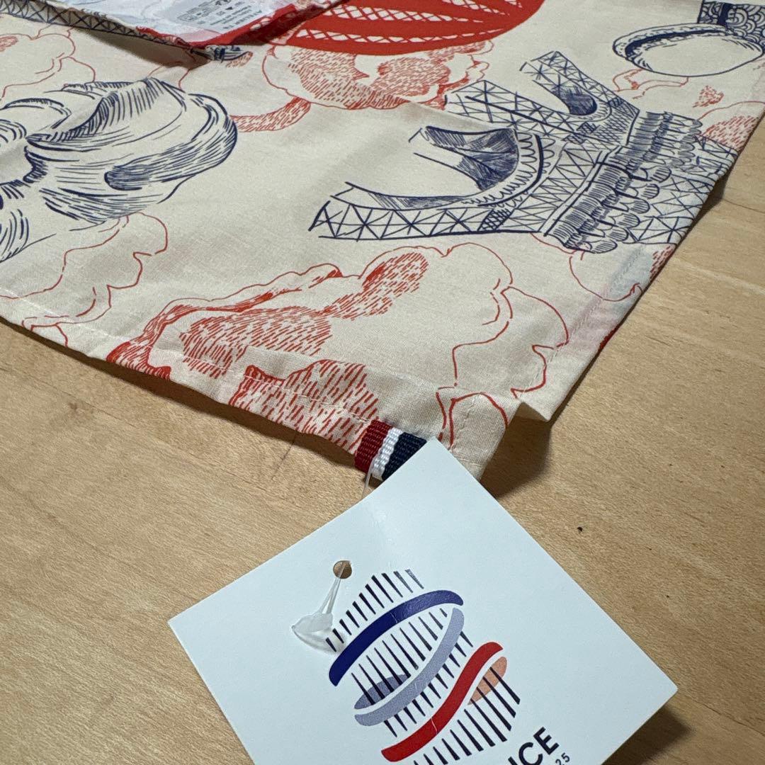 新品　未使用　大阪関西万博　フランス　ハンカチ　スカーフ　フランス館　万博限定