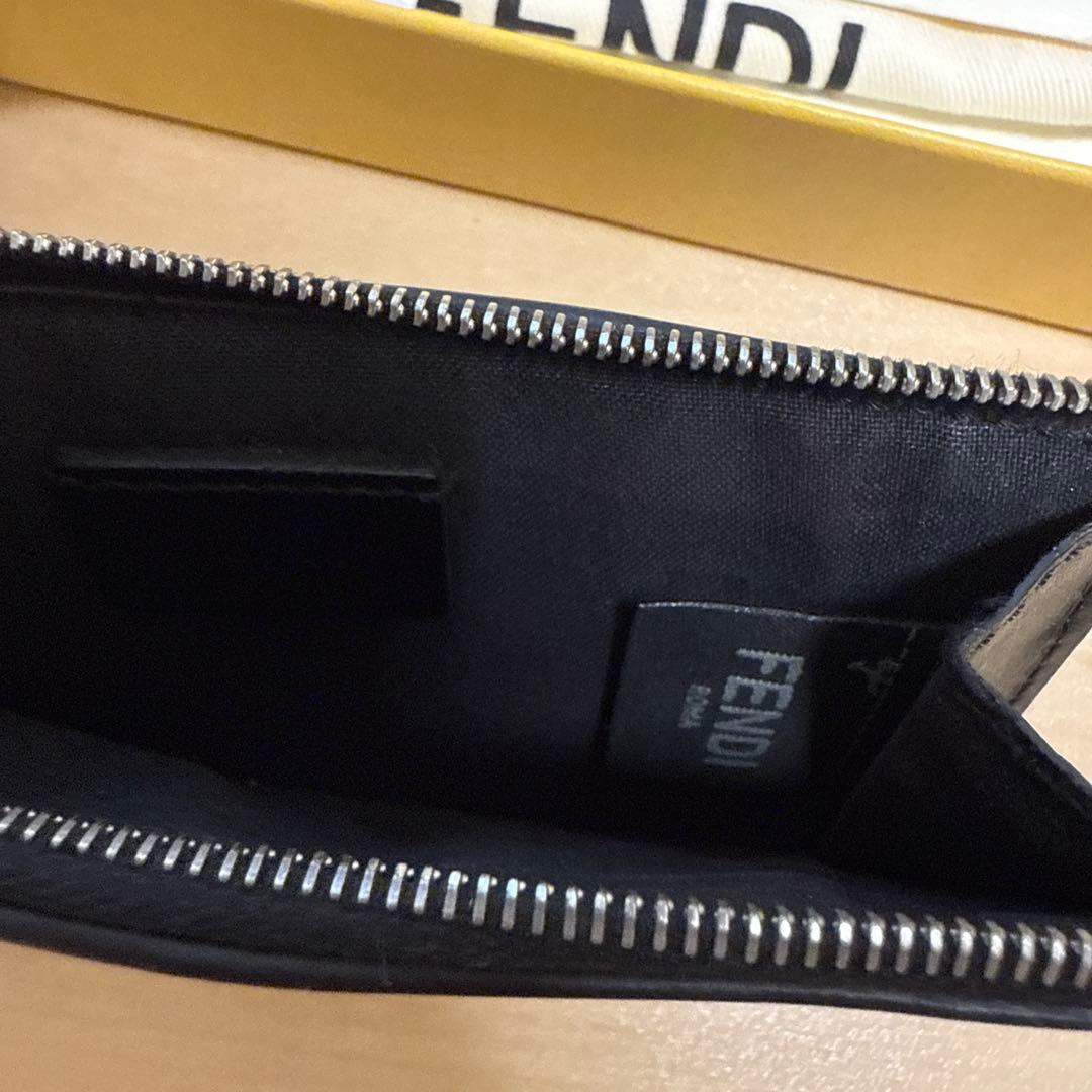 FENDI ケース　ブラック/イエロー