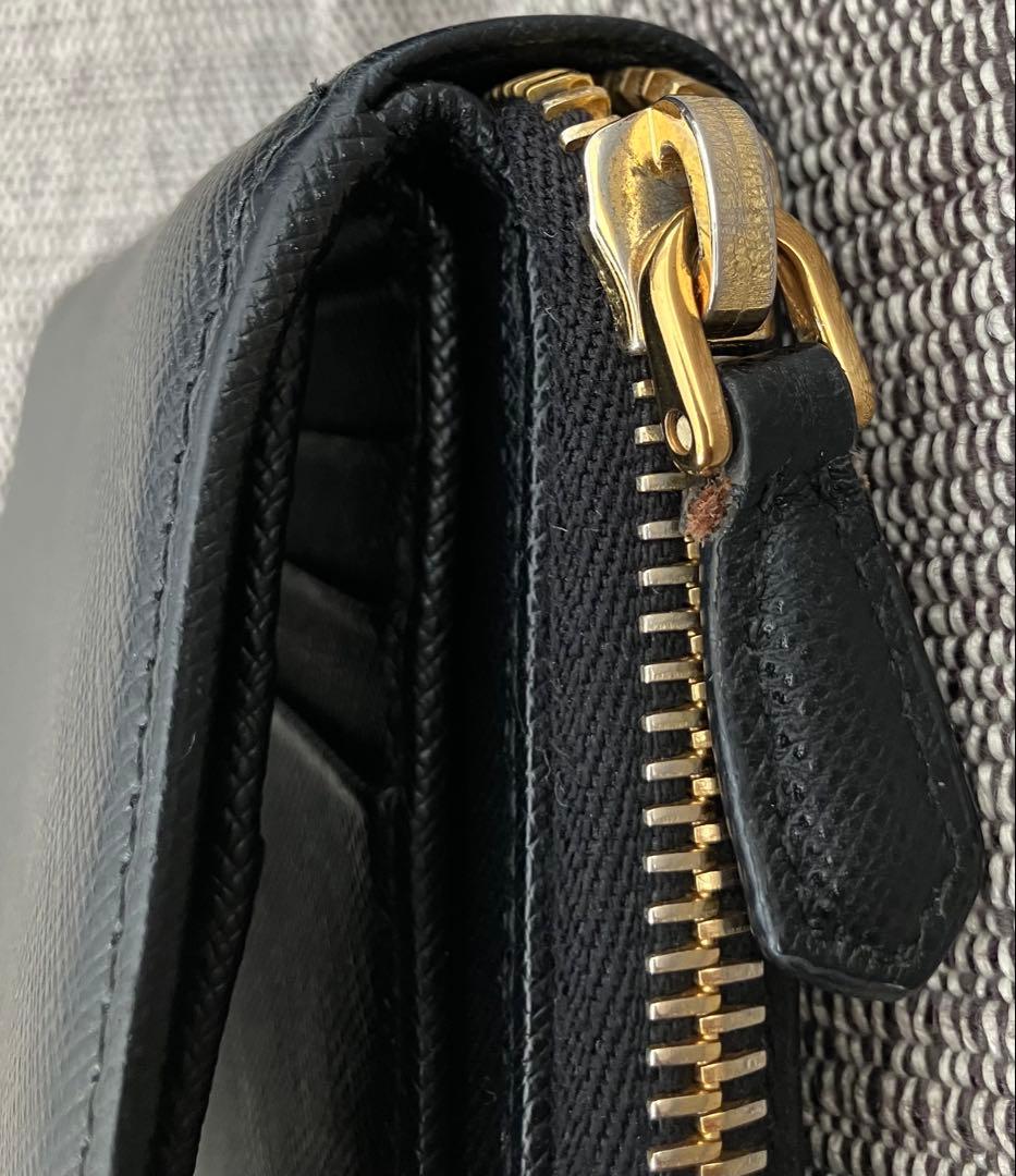 PRADA サフィアーノ レザー 二つ折り財布 トライアングル 三角ロゴ