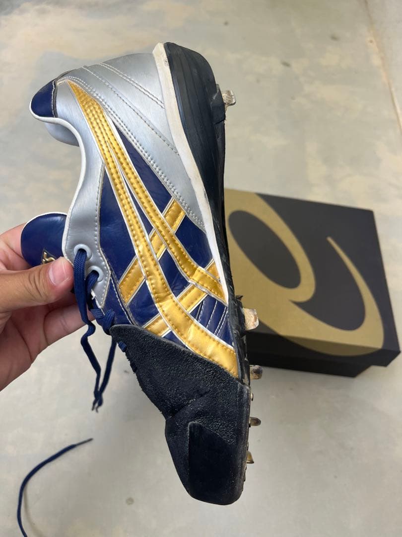 asics ゴールドステージ　スパイク27.0