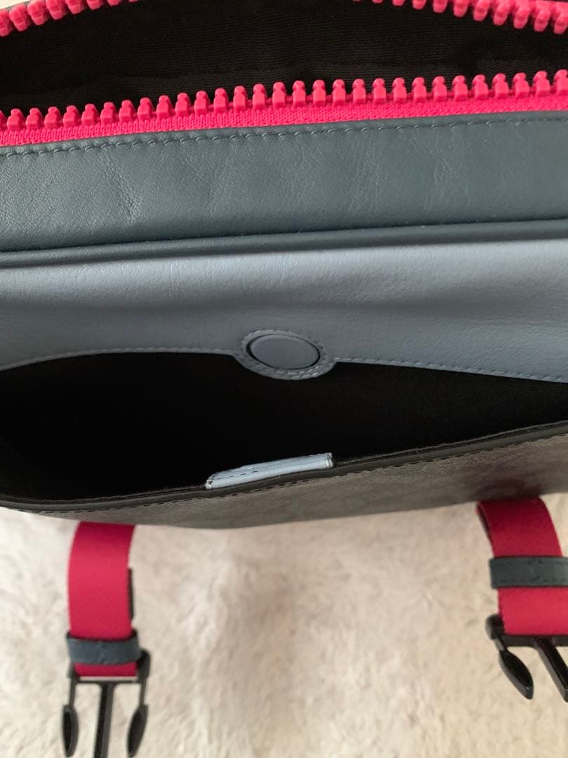 COACH メッセンジャーバッグ 合成皮革 ロゴ入り 保存袋付き✴︎美品✴︎