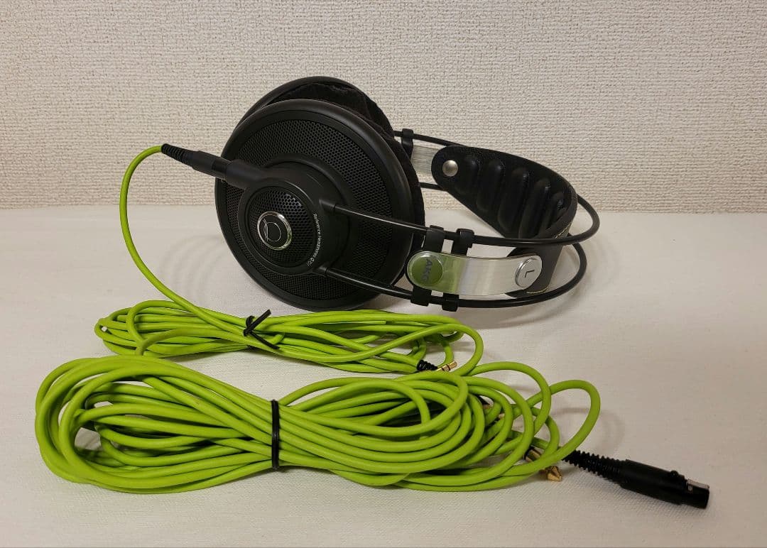 ヘッドホン AKG Q701