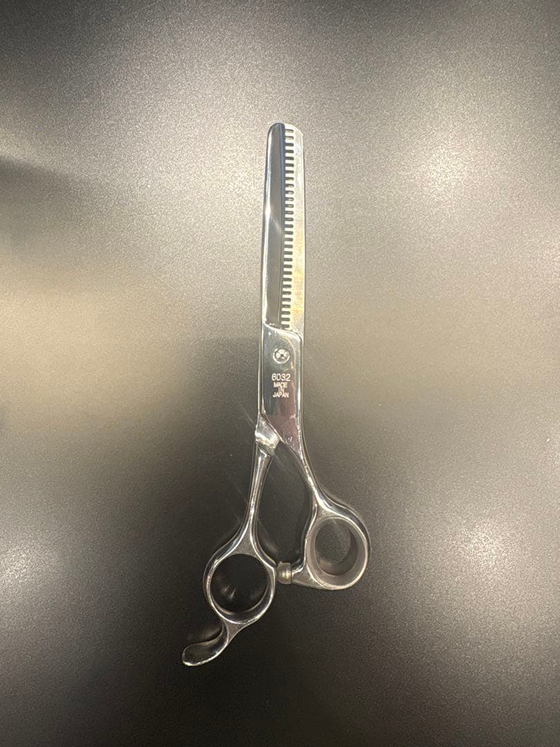 セニングシザー　光