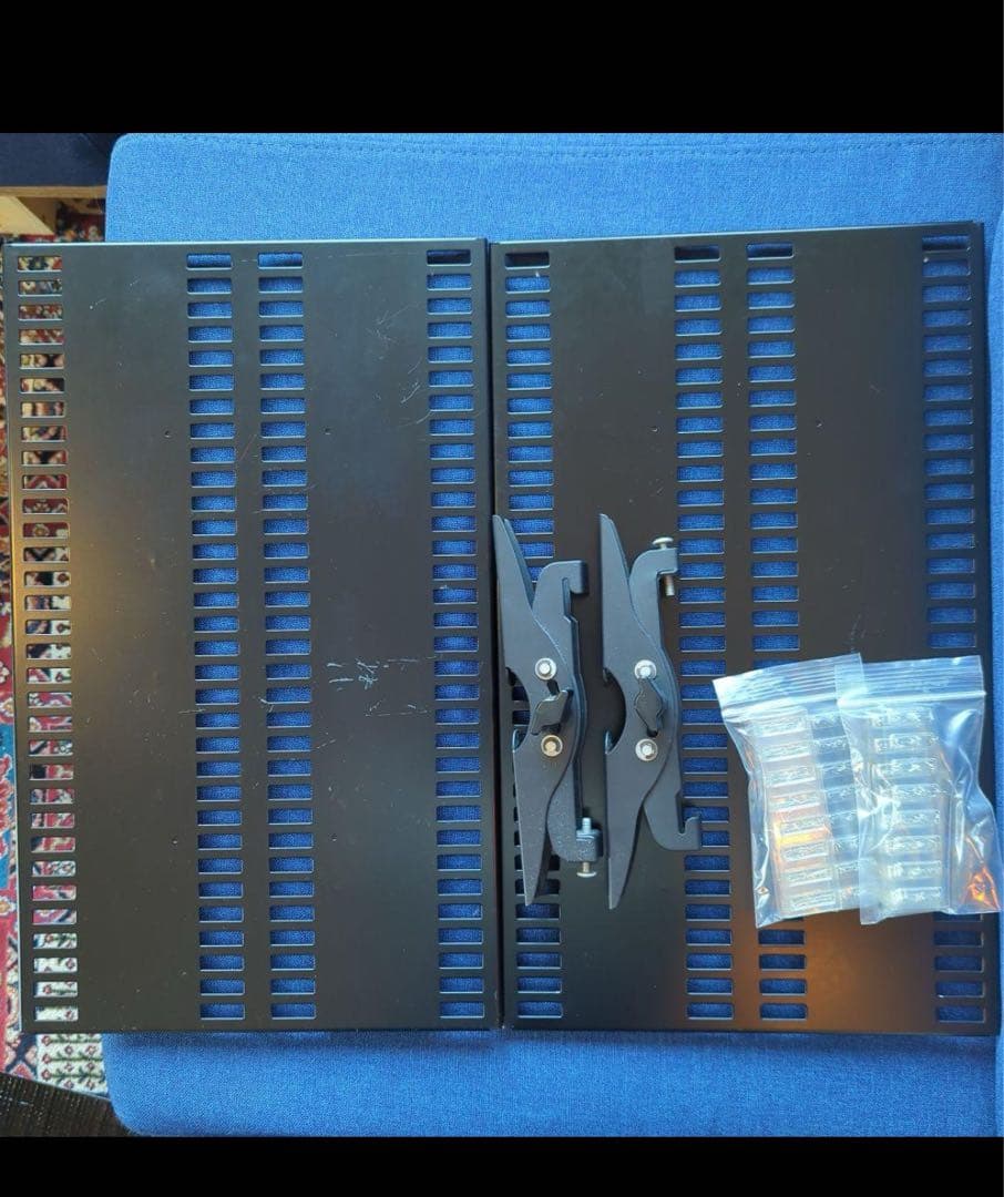 壁美人(カベビジン)Sサイズ　23-37型テレビ用　壁掛け