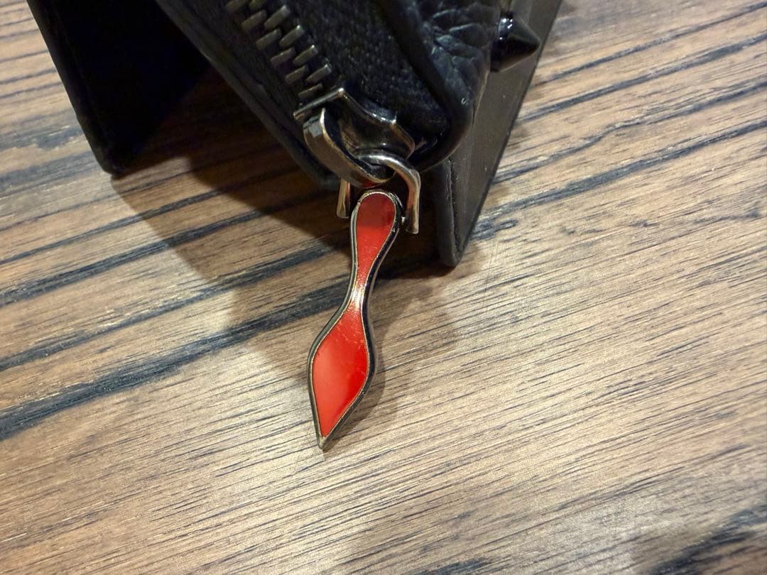 【美品】ルブタン 財布 ケース　カード