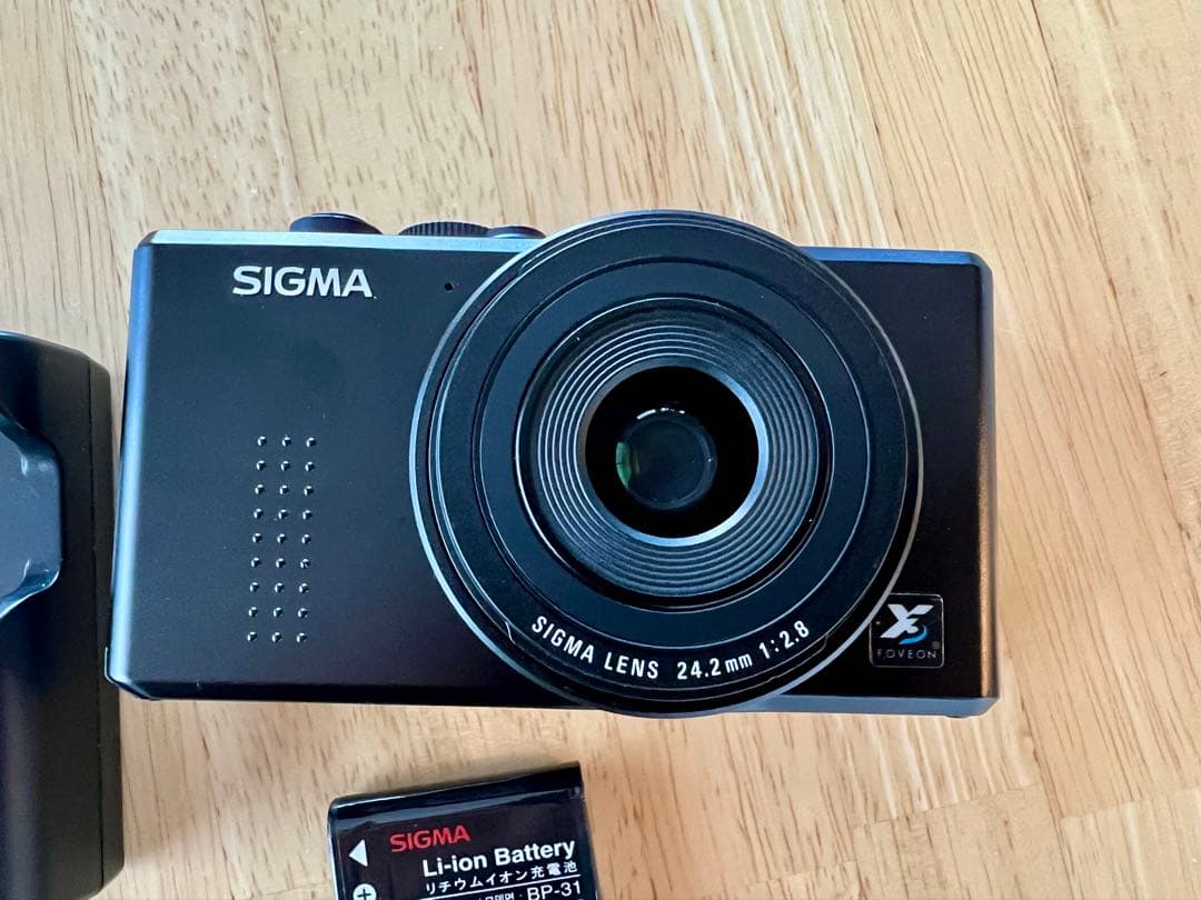 デジタルカメラ SIGMA DP2
