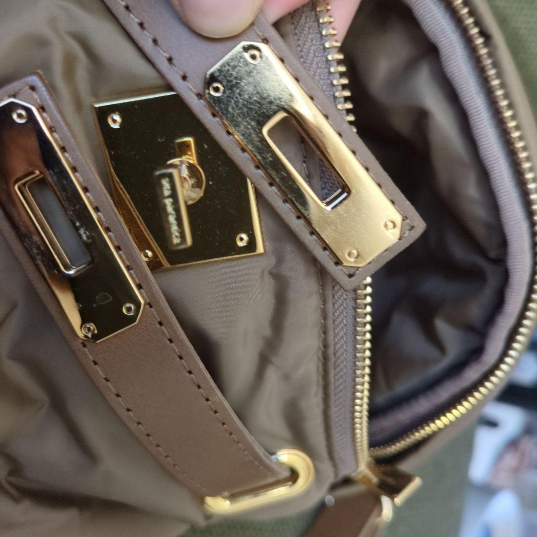 felicita　シータパランティカ　ボディバッグ