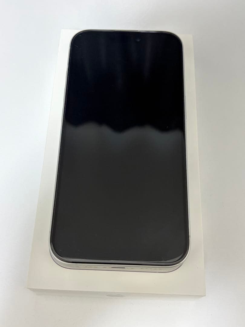 【最終値下げ】iPhone16 本体　256G ホワイト　白　SIMフリー