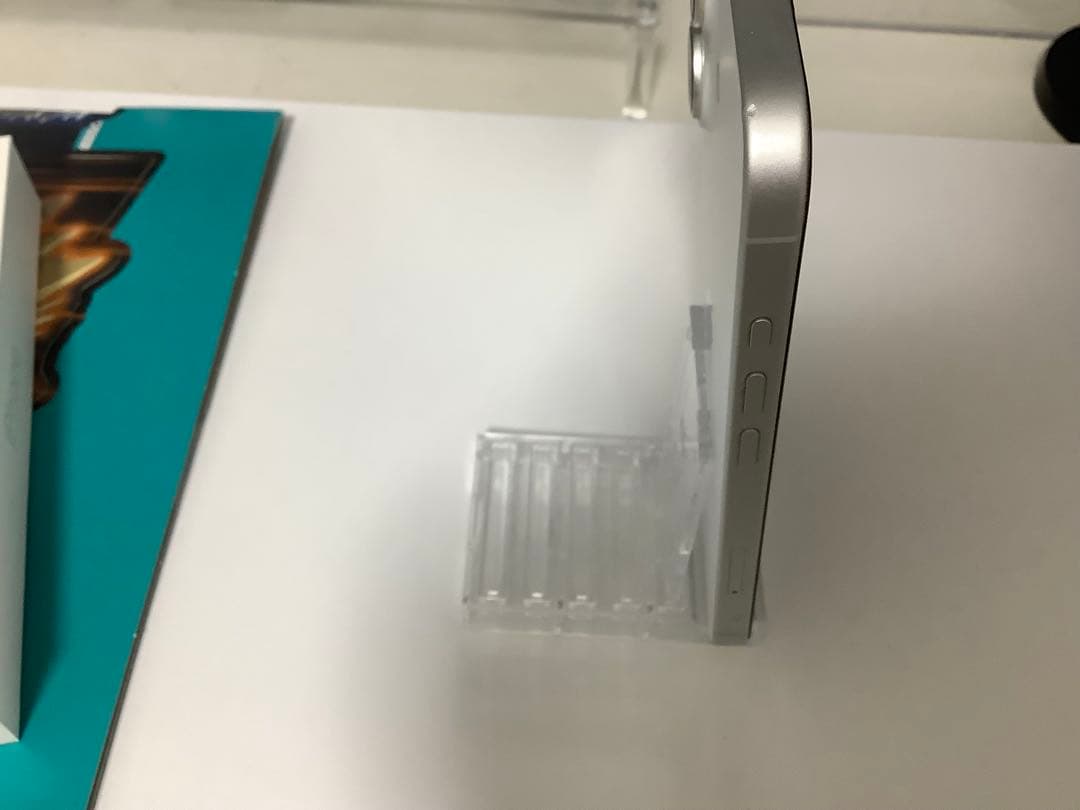 【最終値下げ】iPhone16 本体　256G ホワイト　白　SIMフリー