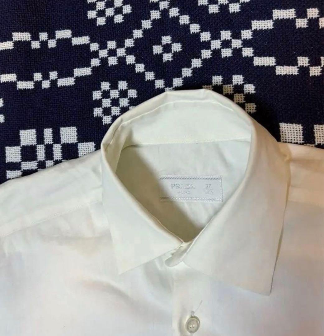 PRADA　ドレスシャツ　サイズ37