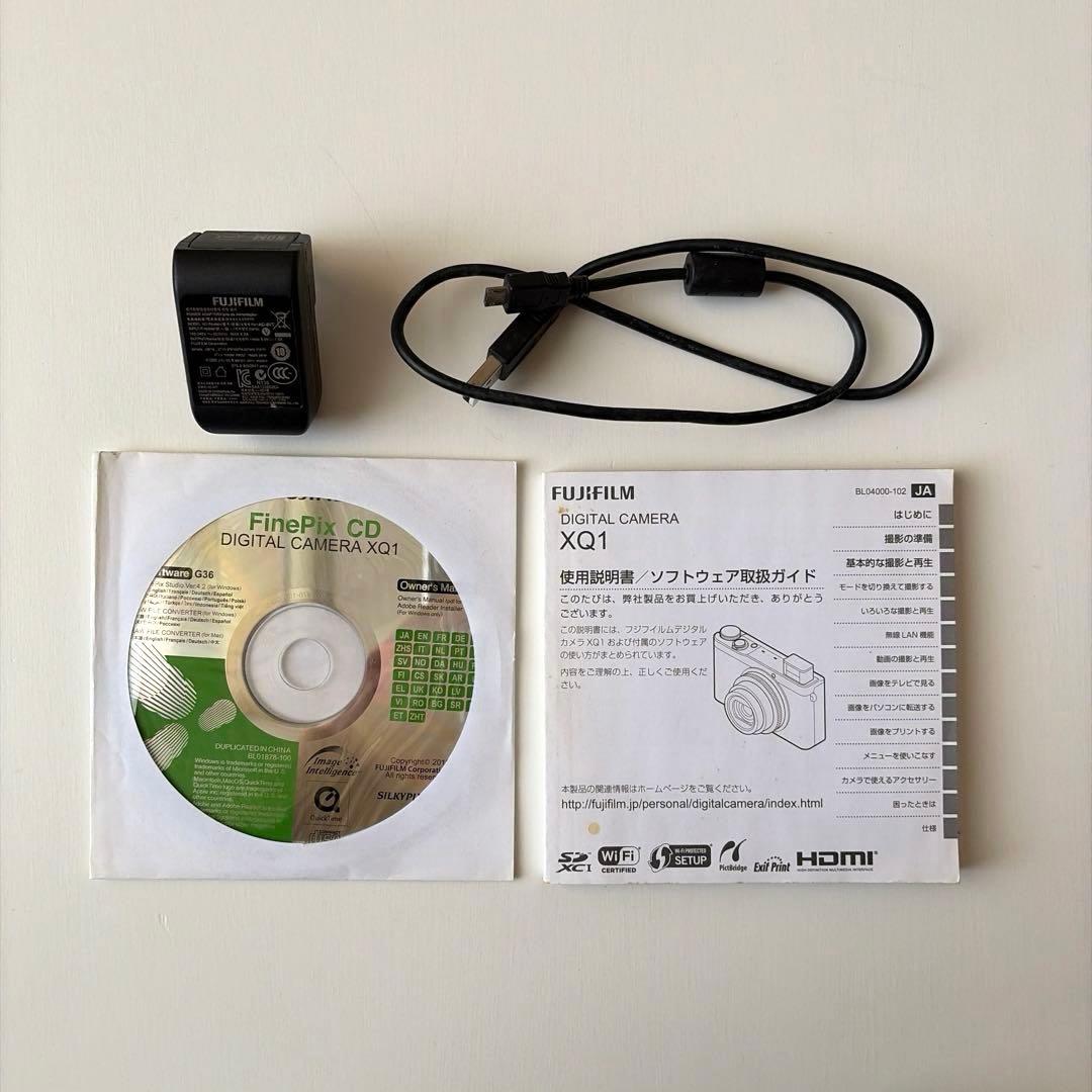 Fujifilm XQ1 コンパクトデジタルカメラ ブラック