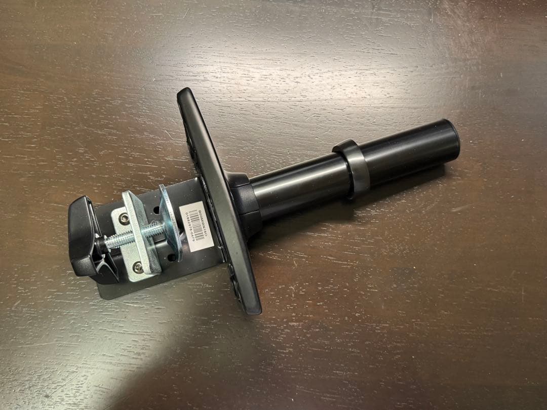 Amazonベーシックモニターアームシングル