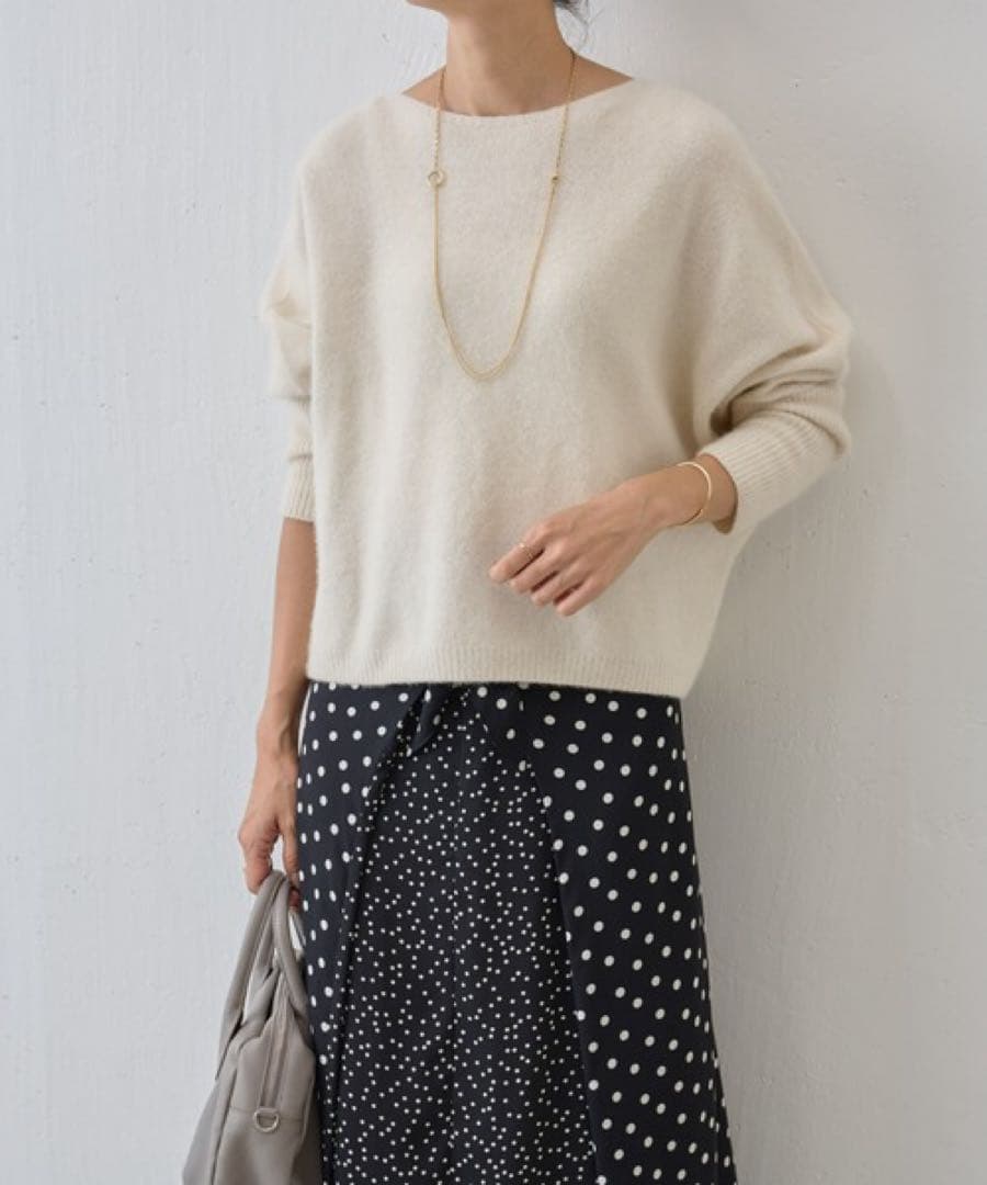 新品　ビアズリー BEARDSLEY FOXウールドルマンニット 白 アイボリー