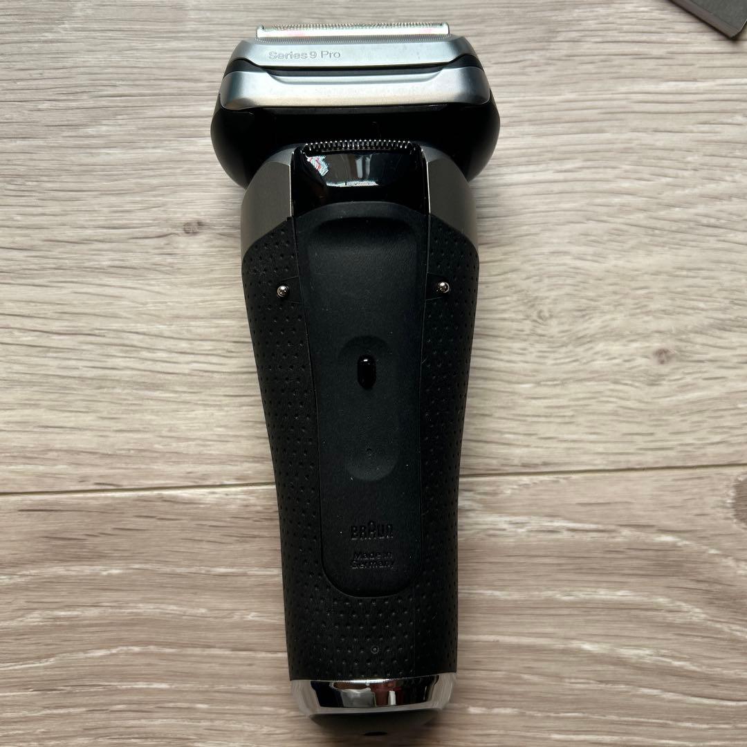 Braun Series 9 メンズ電気シェーバー　9345sv おまけ付